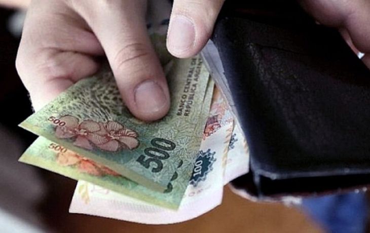 Cuánto necesitó ganar una familia tipo en agosto para evitar caer en la pobreza