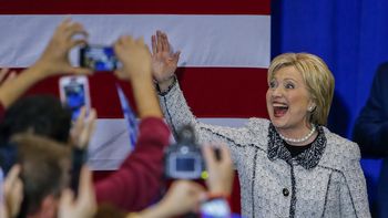 hillary clinton se impuso en las primarias en carolina del sur hillary clinton se impuso en las primarias en carolina del sur