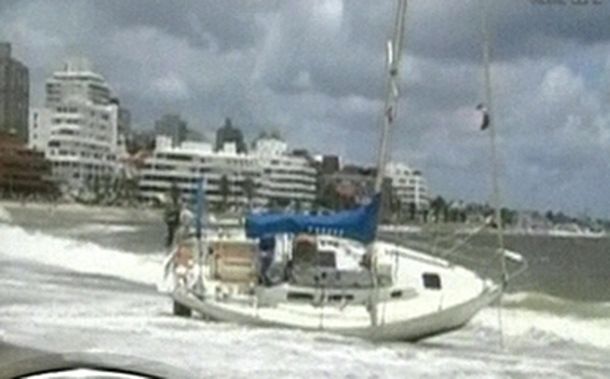 Rescatan a argentinos que naufragaron en Punta del Este