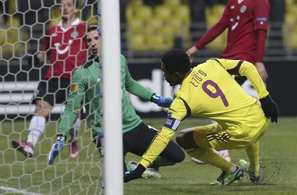 Quiso cancherear y terminó haciendo un papelón