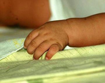 Sin corazón: encuentran el cadáver de un bebé envuelto en una frazada