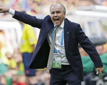 Mirá el blooper de Sabella que casi termina en el piso