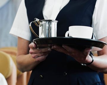 ¡Asqueroso! ¿Por qué no hay que tomar café en los aviones?