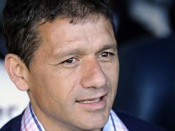 vivas presento su renuncia tras la pelea con el hincha vivas presento su renuncia tras la pelea con el hincha