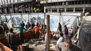 el titular de la comision de ex combatientes de malvinas nego que quienes intentan construir en plaza de mayo sean veteranos el titular de la comision de ex combatientes de malvinas nego que quienes intentan construir en plaza de mayo sean veteranos