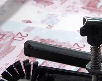 Comenzó a circular el nuevo billete de 20 pesos