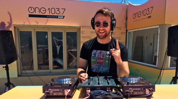 Summer 2016: llega el parador de Radio One 103.7 a Pinamar