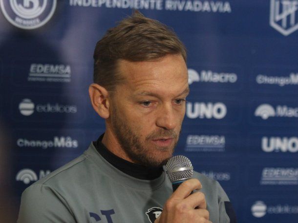 Internaron al entrenador de Independiente Rivadavia: qué le pasó