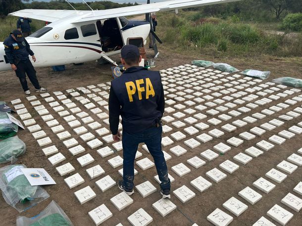 Golpe en Santa Fe: una avioneta con 442 kilos de cocaína y el lazo con una banda narco internacional