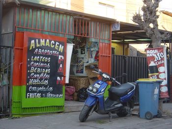 Efecto crisis: consumidores se acercan a las villas para comprar en sus negocios