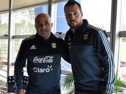La foto del encuentro entre Sampaoli y Giustozzi La foto del encuentro entre Sampaoli y Giustozzi