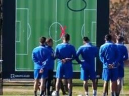 El método innovador de Barros Schelotto para las prácticas en Vélez