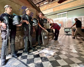 La policía porteña desalojó La Casona