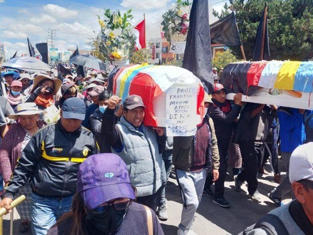 Perú: cerraron los aeropuertos y el tren a Machu Picchu por las protestas