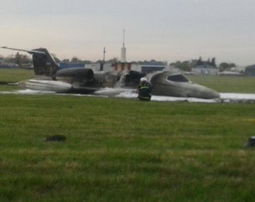 San Fernando: se despistó e incendió un avión de la empresa Top Air