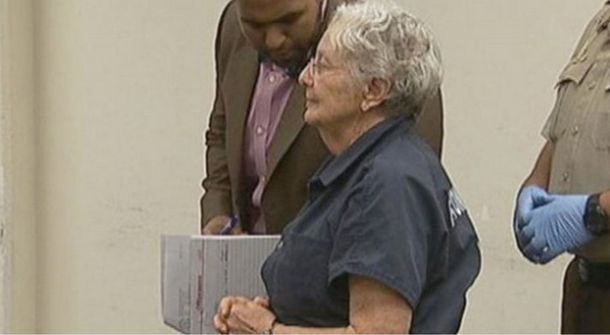 Una diseñadora robaba gatos para matarlos y hacerse tapados de piel