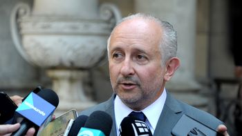 Pablo da Silveria, ministro de Educación y Cultura de Uruguay. Pablo da Silveria, ministro de Educación y Cultura de Uruguay.