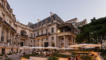 sabores de estacion y encanto frances en el corazon del palacio paz sabores de estacion y encanto frances en el corazon del palacio paz