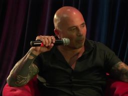 Sampaoli recibió el cariño de los hinchas de la U de Chile Sampaoli recibió el cariño de los hinchas de la U de Chile