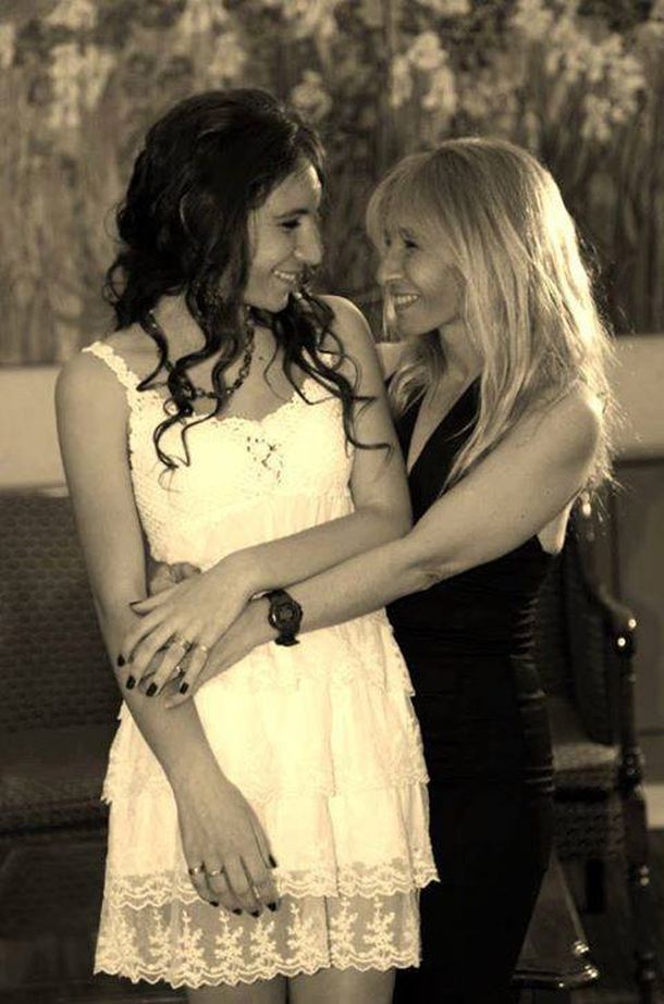 Rompió el silencio la madre de Ángeles, a 3 meses del crimen