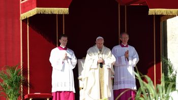 El papa Francisco, durante la canonización del cura Brochero, primer santo argentino. El papa Francisco, durante la canonización del cura Brochero, primer santo argentino.