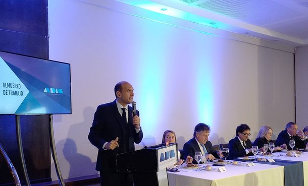 El ministro de Desarrollo Social