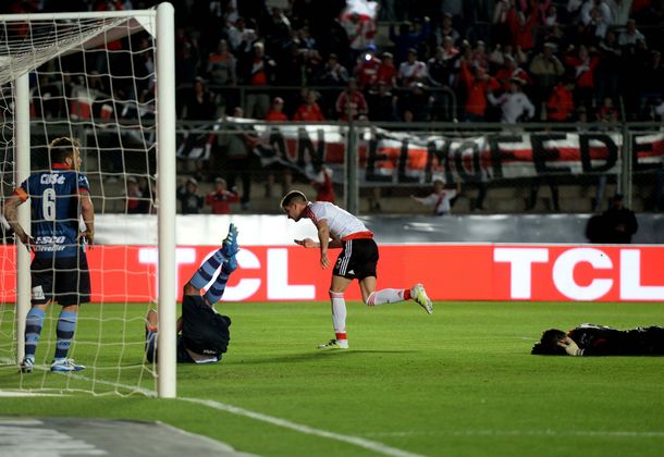 VIDEO: El gol de Alario que le dio el pase a cuartos a River