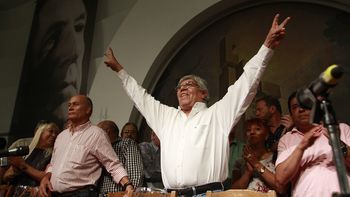 moyano quiere a massa como candidato en la provincia moyano quiere a massa como candidato en la provincia