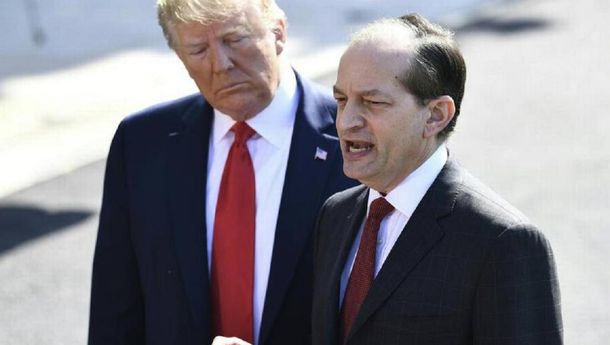 El secretario de Trabajo de Estados Unidos, Alexander Acosta, renunció en medio de un escándalo por tráfico sexual de menores