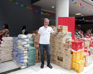 Colecta navideña 2023 en C5N: se recibió una gran cantidad de alimentos no perecederos para comedores