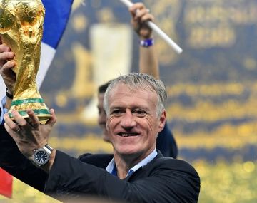 Deschamps, flamante campeón del mundo, uno de los candidatos