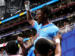 Brian Cipenga y el festejo de todo Congo.