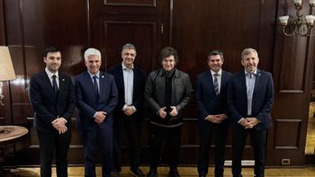 El Gobierno convocó a la primera reunión para hacer valer el Pacto de Mayo