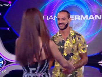 Gran Hermano: el fogoso reencuentro entre Maxi y Juliana fuera de la casa
