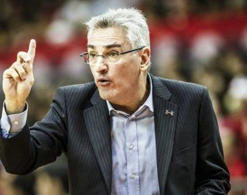 El DT Julio Lamas deja el básquet