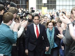 tras la paliza electoral, renuncio el lider de los laboristas britanicos tras la paliza electoral, renuncio el lider de los laboristas britanicos