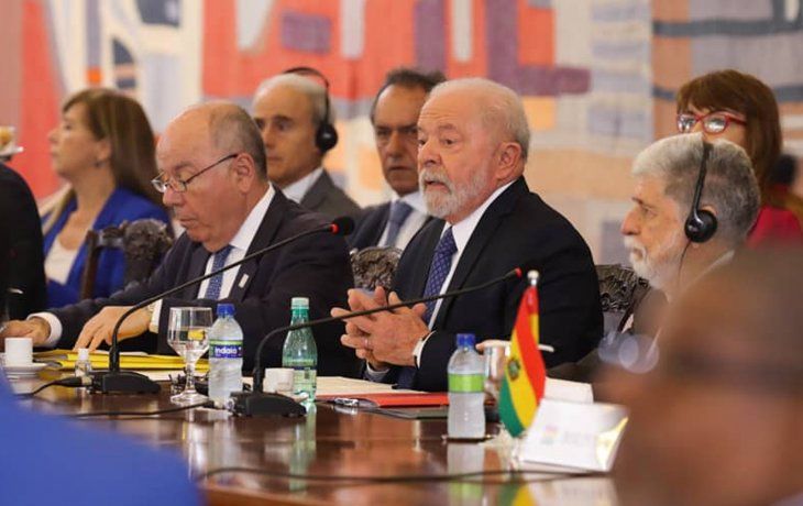 Lula propuso revivir la Unasur y trabajar para abandonar el dólar en el comercio regional