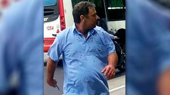 colectivero ataco con un cuchillo a un pasajero colectivero ataco con un cuchillo a un pasajero