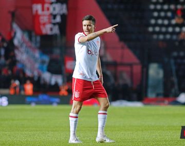 Estudiantes perdió 1-0 con Colón y se aleja de la punta