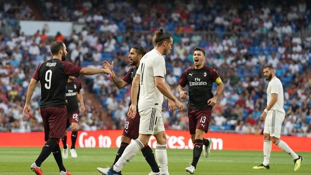 Higuaín en Milan contra Real Madrid - Crédito:&nbsp;@acmilan