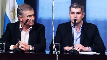 Aguad y Peña dan versiones contradictorias por el acuerdo del Gobierno con el Correo Aguad y Peña dan versiones contradictorias por el acuerdo del Gobierno con el Correo