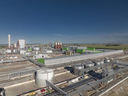 La planta UPM 2 se prepara para empezar a operar. La planta UPM 2 se prepara para empezar a operar.