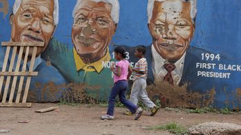 mandela esta perdiendo su chispa poco a poco mandela esta perdiendo su chispa poco a poco