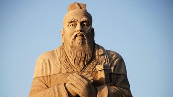Confuncio sentó las bases del confucianismo, convirtiéndose en uno de los referentes del pensamiento en Occidente. Confuncio sentó las bases del confucianismo, convirtiéndose en uno de los referentes del pensamiento en Occidente.