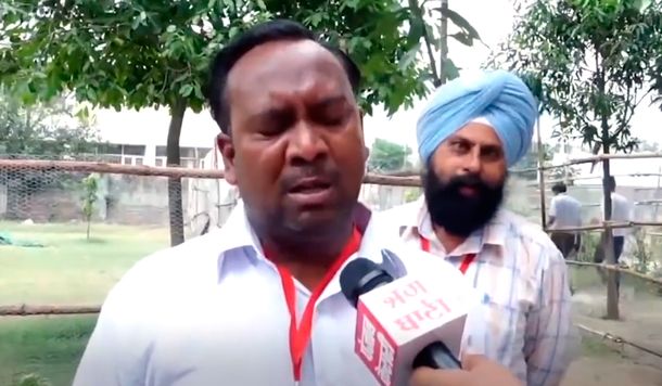 Un político en India lloró en una entrevista porque no lo votó ni su familia