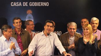 chaco: precandidatos del fpv acompanaron a capitanich en su triunfo chaco: precandidatos del fpv acompanaron a capitanich en su triunfo
