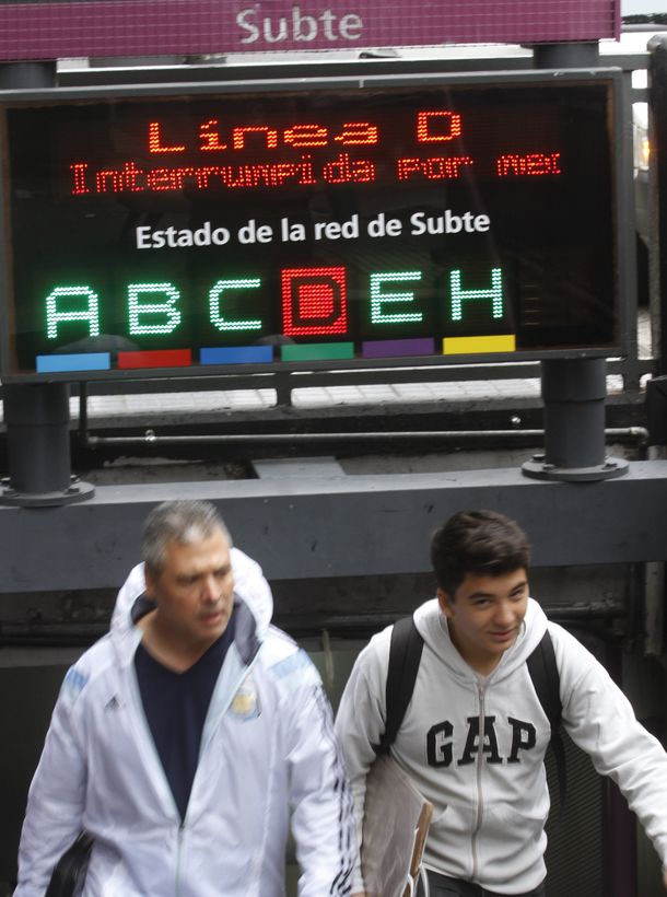 La línea D estará paralizada hasta las 7.30 horas