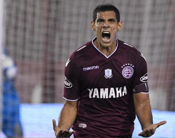 El gol de Sand para Lanús ante Huracán