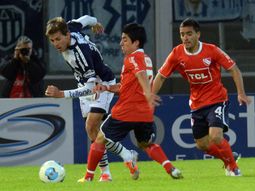el rojo y talleres empataron en un partido entretenido el rojo y talleres empataron en un partido entretenido