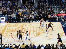Histórico: Curry, el primer jugador en superar los 4.000 triples en la NBA